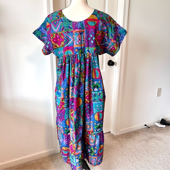 Vintage VANITY FAIR Tropical Hawaiian Ruffled Hem Mumu Dress—SZ. Small - Picture 6 of 14